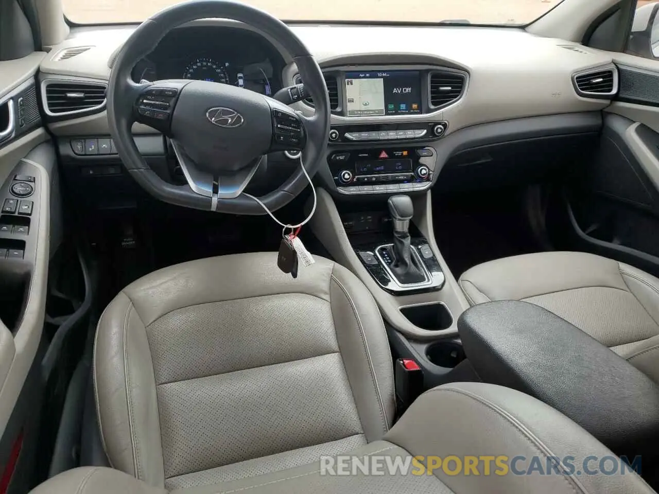 8 Photograph of a damaged car KMHC05LC6KU138357 HYUNDAI IONIQ 2019