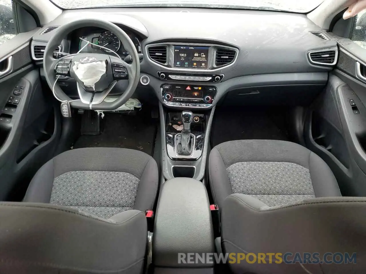 8 Photograph of a damaged car KMHC65LC3KU133177 HYUNDAI IONIQ 2019