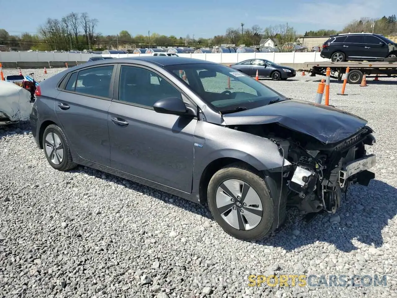 4 Photograph of a damaged car KMHC65LC5KU158873 HYUNDAI IONIQ 2019