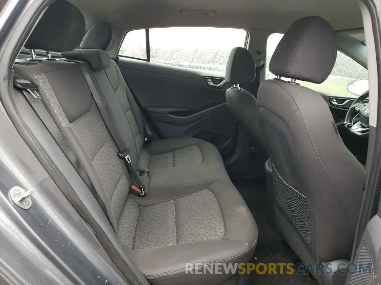 10 Фотография поврежденного автомобиля KMHC65LC9KU163591 HYUNDAI IONIQ 2019