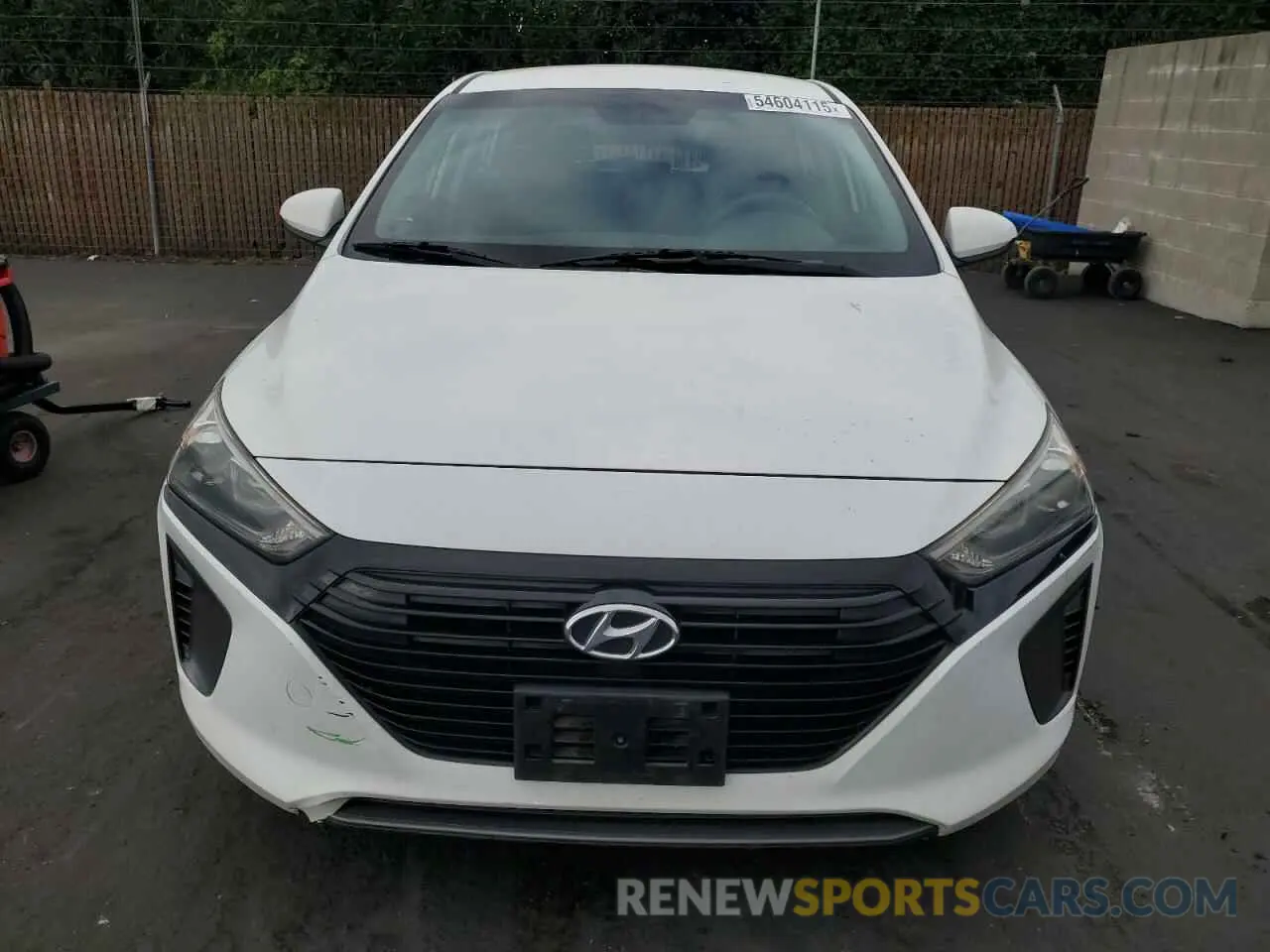 5 Photograph of a damaged car KMHC65LC9KU179368 HYUNDAI IONIQ 2019