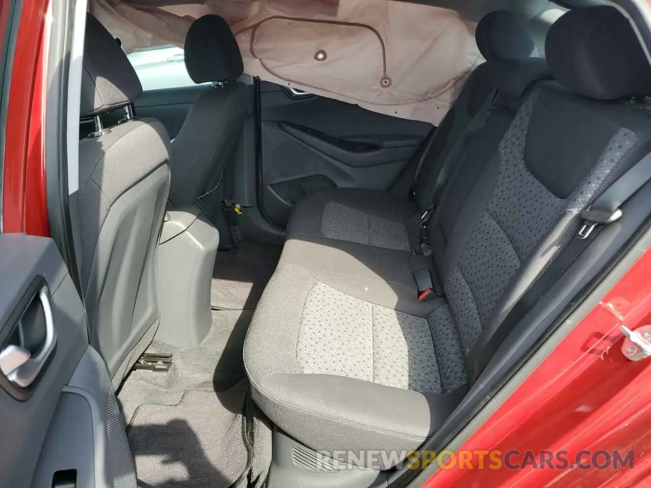 10 Фотография поврежденного автомобиля KMHC75LC2KU126332 HYUNDAI IONIQ 2019
