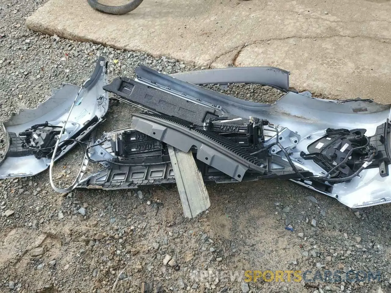 12 Photograph of a damaged car KMHC75LC8KU106750 HYUNDAI IONIQ 2019