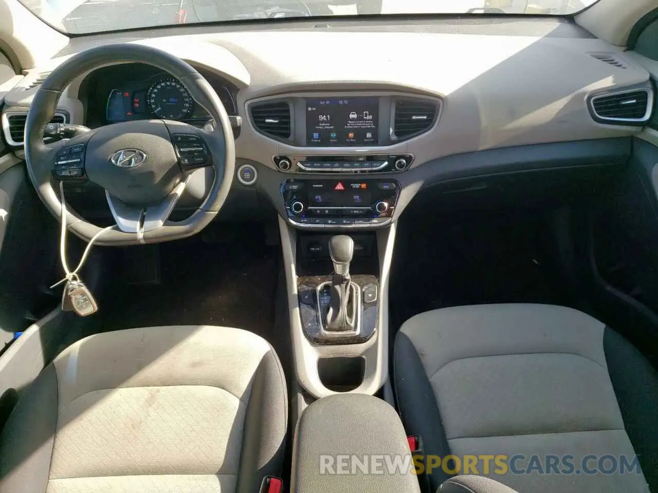 8 Photograph of a damaged car KMHC75LCXKU112520 HYUNDAI IONIQ 2019