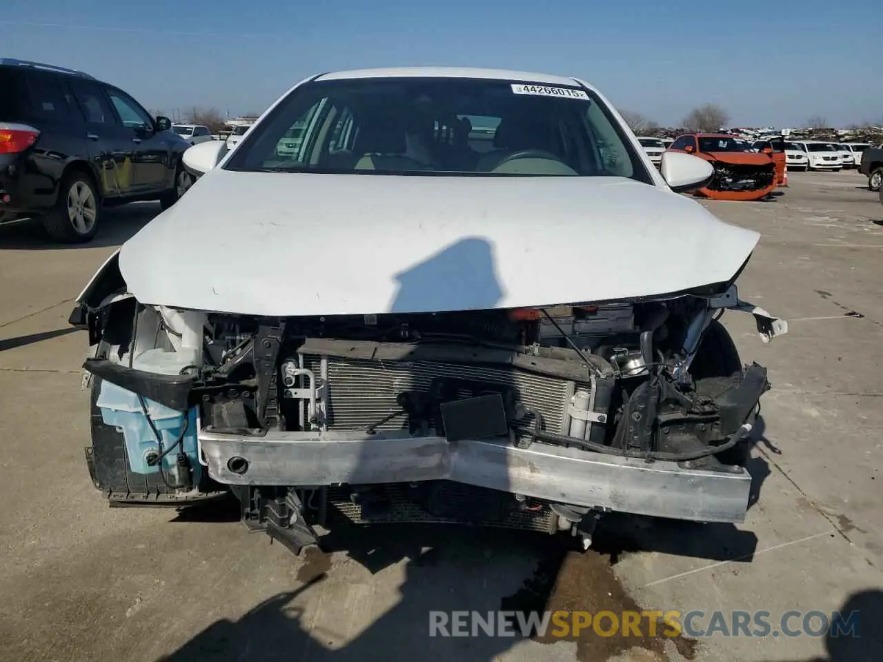 5 Photograph of a damaged car KMHC75LCXKU134128 HYUNDAI IONIQ 2019