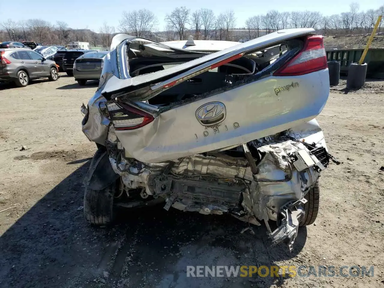 6 Photograph of a damaged car KMHC75LD7KU159934 HYUNDAI IONIQ 2019