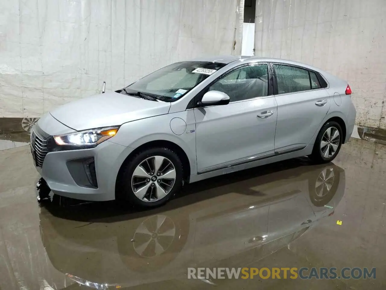 1 Фотография поврежденного автомобиля KMHC75LD9KU172927 HYUNDAI IONIQ 2019
