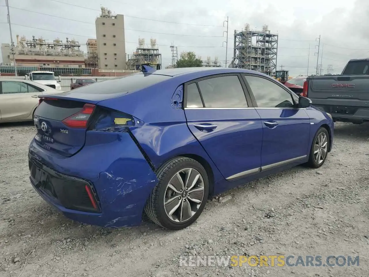 3 Photograph of a damaged car KMHC85LC2KU117806 HYUNDAI IONIQ 2019