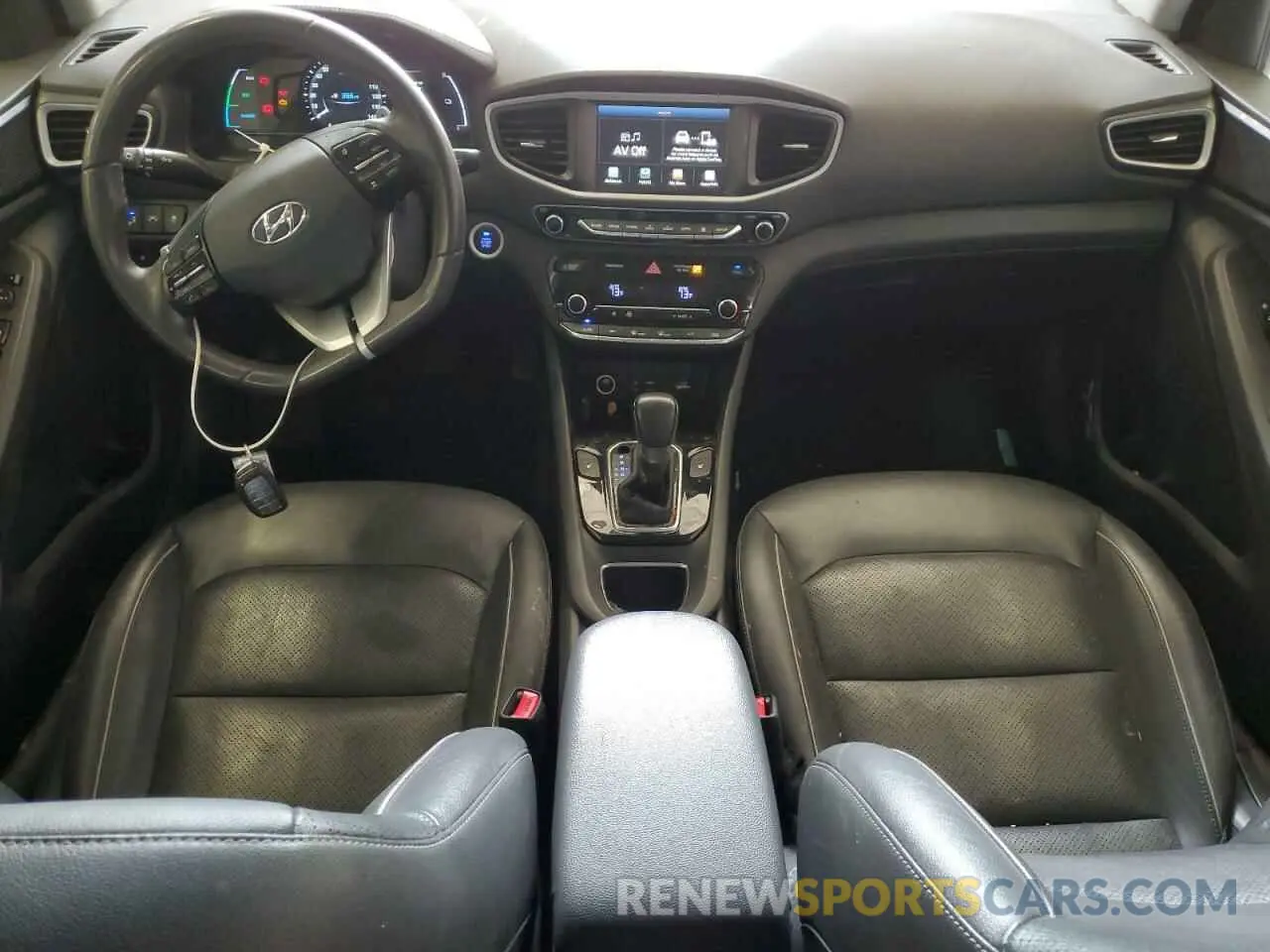 8 Photograph of a damaged car KMHC85LC6KU115539 HYUNDAI IONIQ 2019