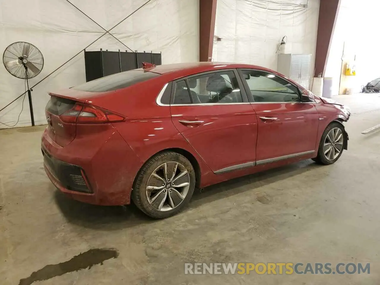 3 Фотография поврежденного автомобиля KMHC85LC8KU143066 HYUNDAI IONIQ 2019