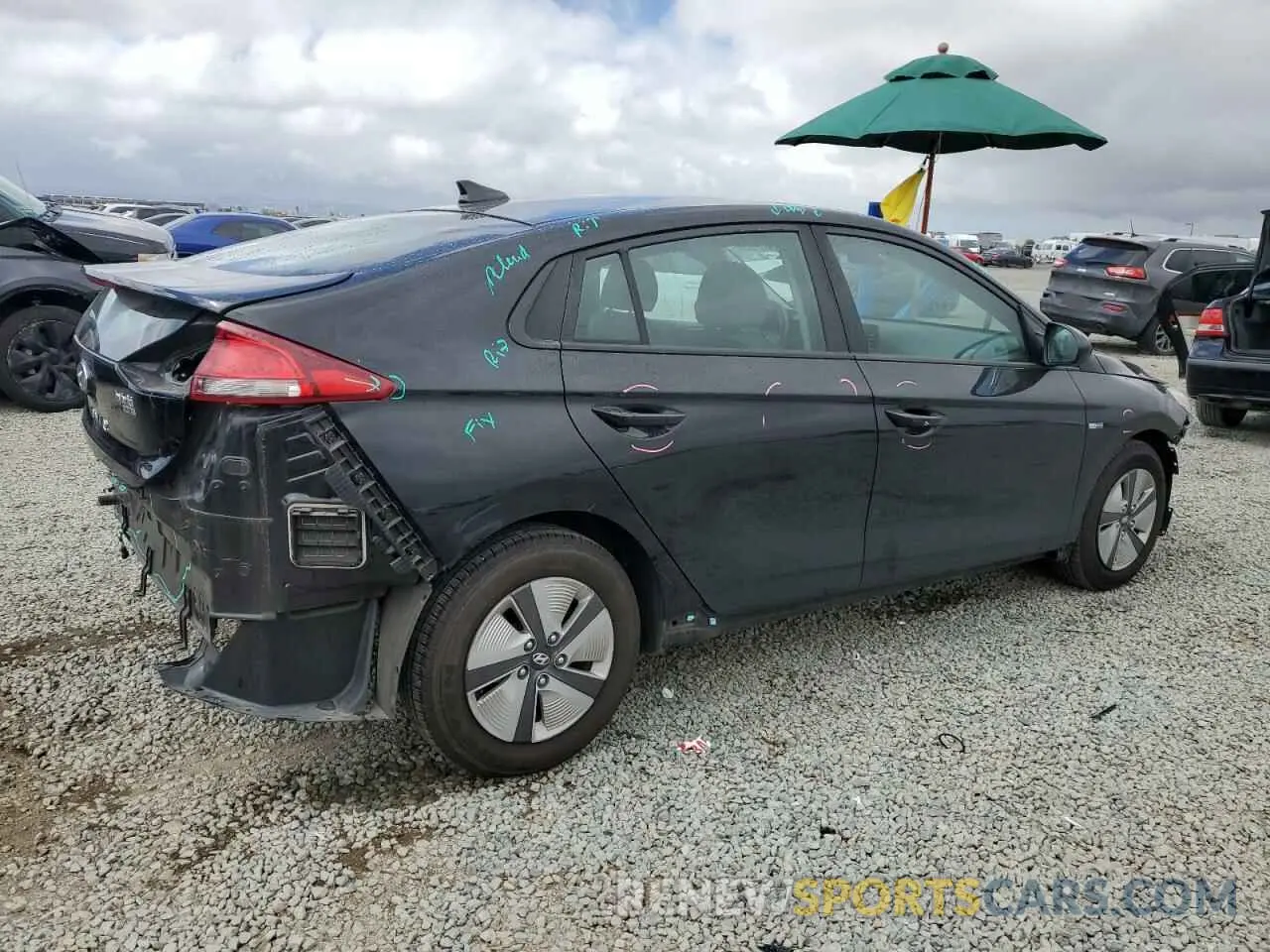 3 Photograph of a damaged car KMHC65LC0LU241340 HYUNDAI IONIQ 2020