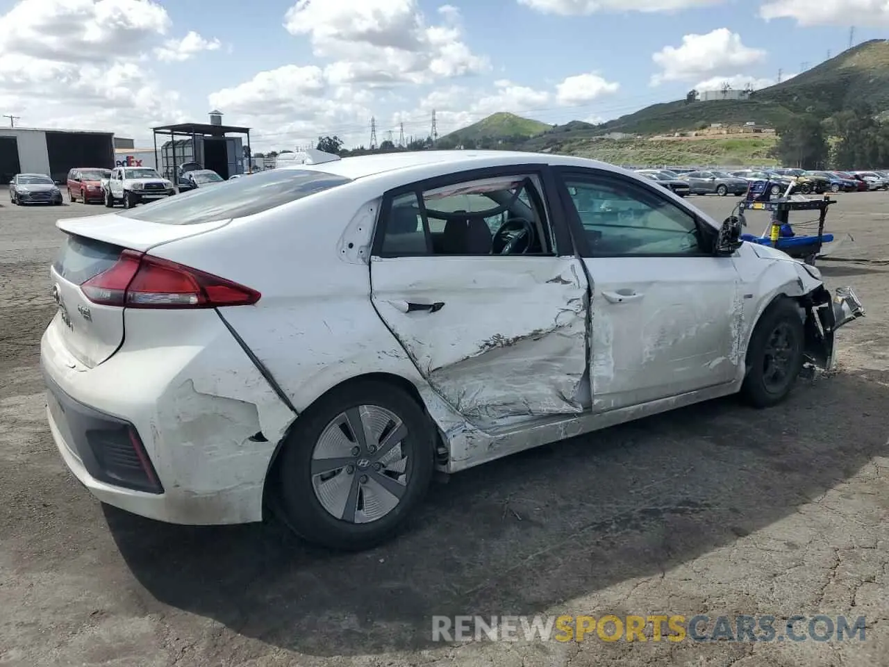 3 Photograph of a damaged car KMHC65LC1LU234347 HYUNDAI IONIQ 2020