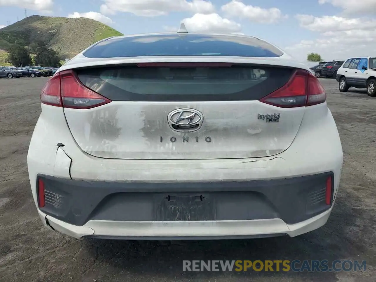 6 Photograph of a damaged car KMHC65LC1LU234347 HYUNDAI IONIQ 2020
