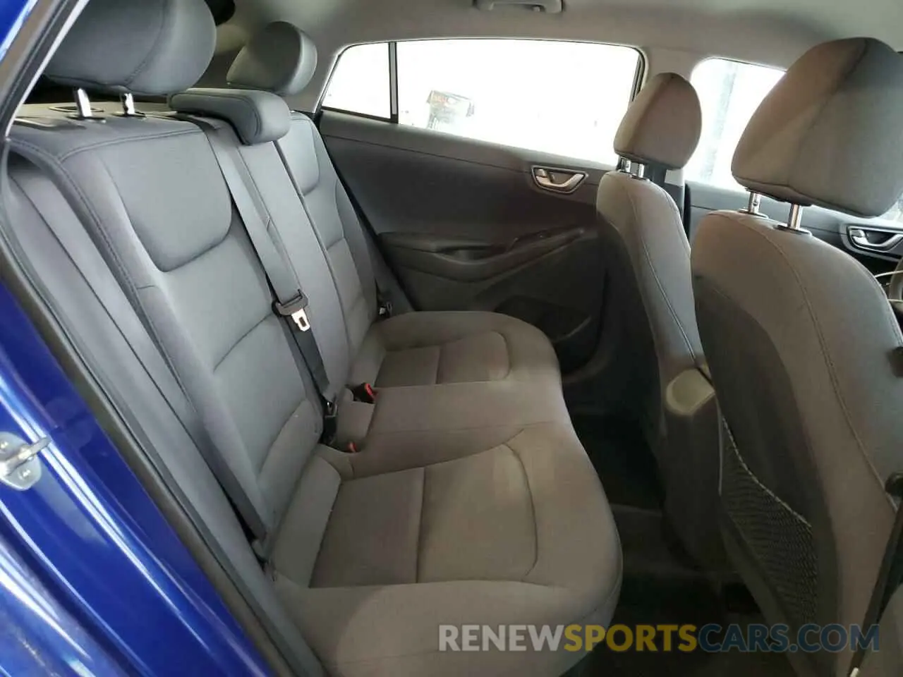 10 Фотография поврежденного автомобиля KMHC65LC6LU227829 HYUNDAI IONIQ 2020