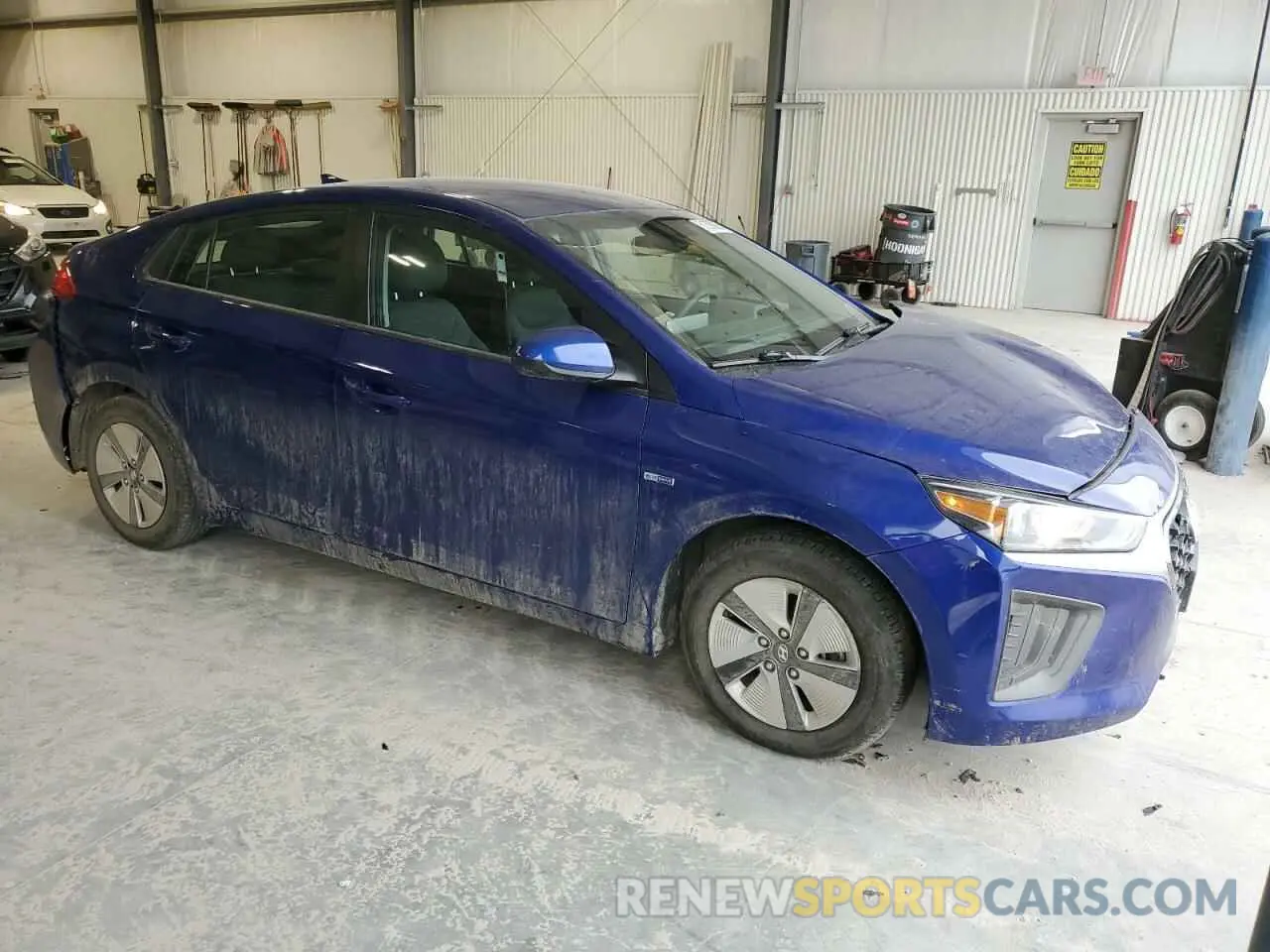 4 Фотография поврежденного автомобиля KMHC65LC6LU227829 HYUNDAI IONIQ 2020