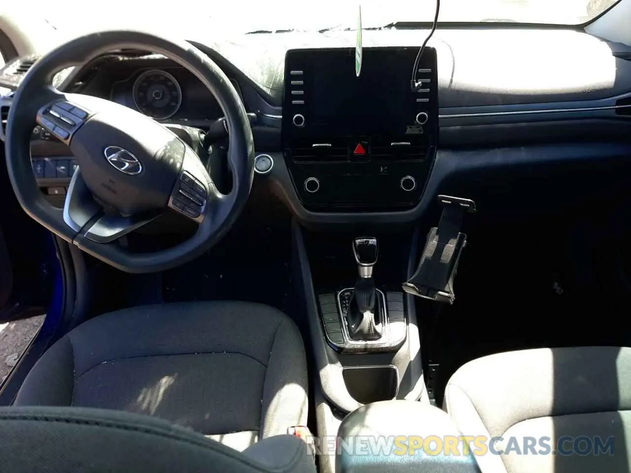 8 Фотография поврежденного автомобиля KMHC65LC9LU228294 HYUNDAI IONIQ 2020
