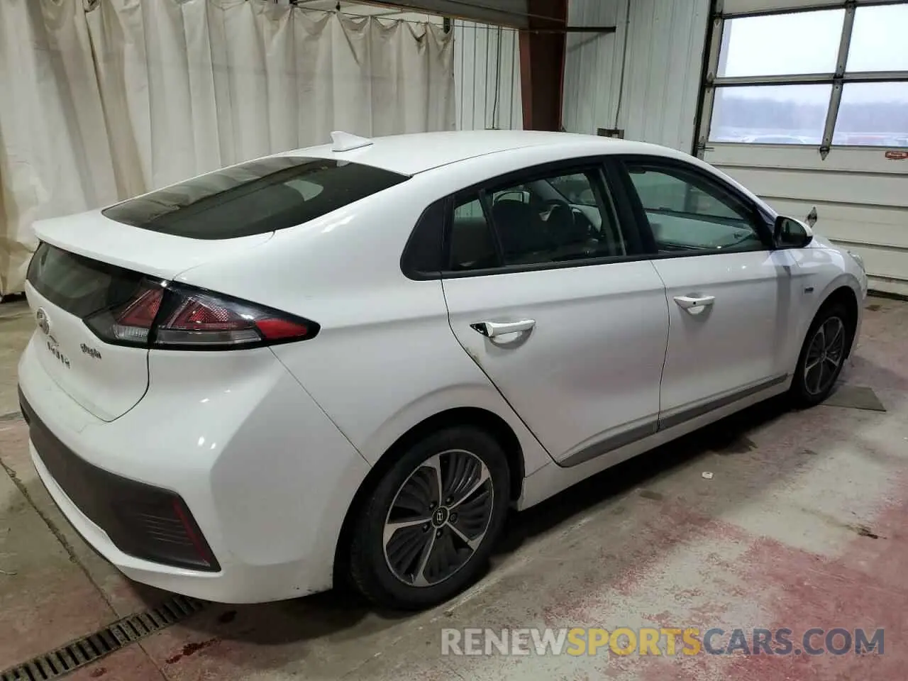 3 Фотография поврежденного автомобиля KMHC65LD0LU237765 HYUNDAI IONIQ 2020