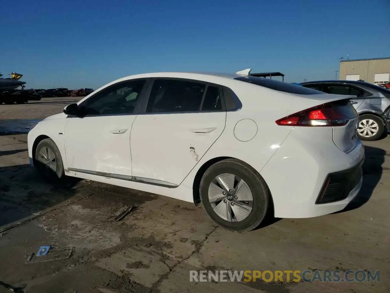 2 Photograph of a damaged car KMHC75LC4LU213389 HYUNDAI IONIQ 2020