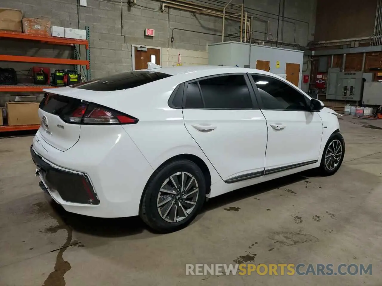 3 Photograph of a damaged car KMHC75LJ5LU076400 HYUNDAI IONIQ 2020