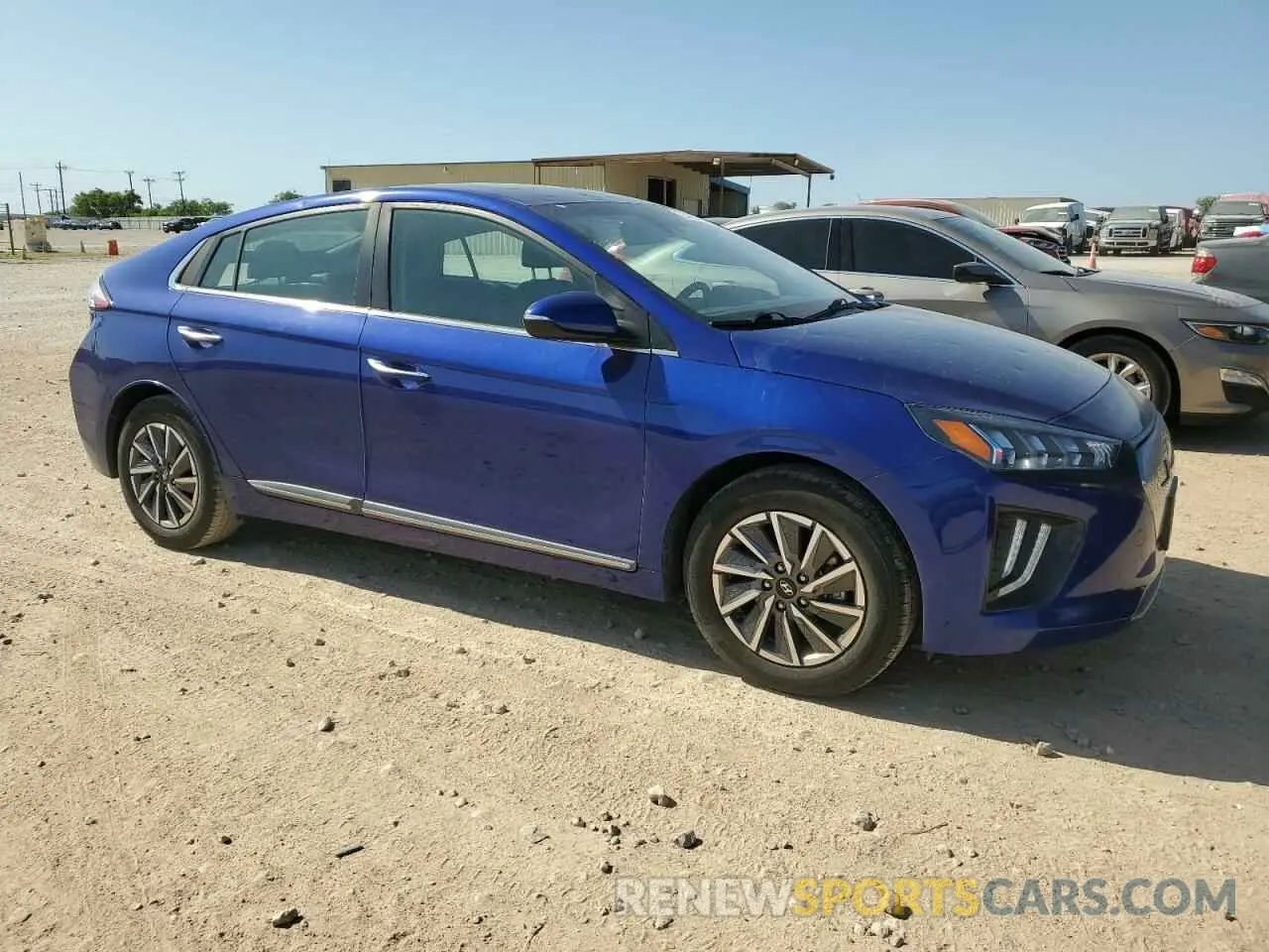 4 Фотография поврежденного автомобиля KMHC85LJ3LU071113 HYUNDAI IONIQ 2020