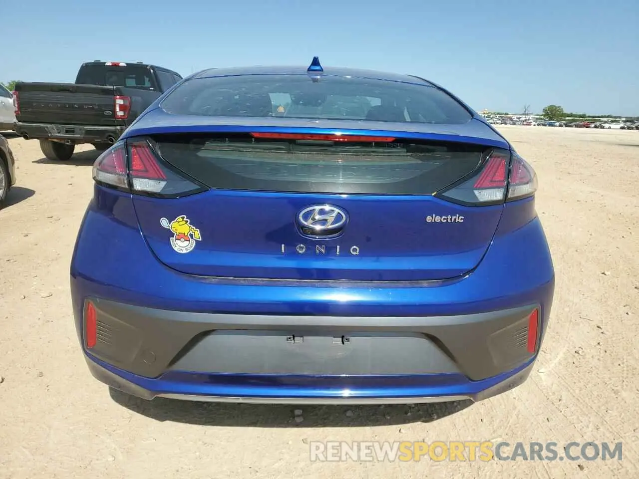 6 Фотография поврежденного автомобиля KMHC85LJ3LU071113 HYUNDAI IONIQ 2020