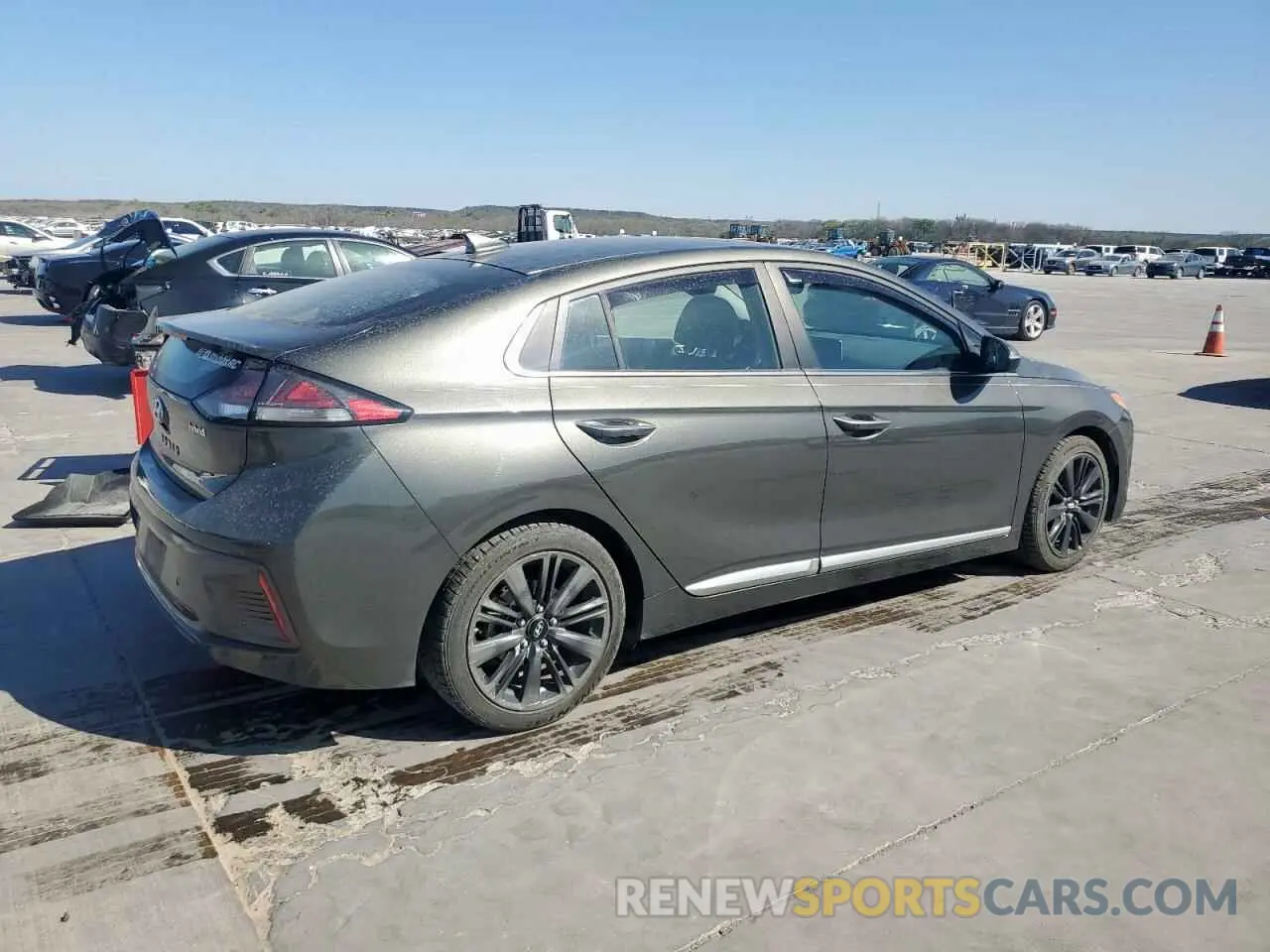 3 Photograph of a damaged car KMHC05LC3MU254280 HYUNDAI IONIQ 2021
