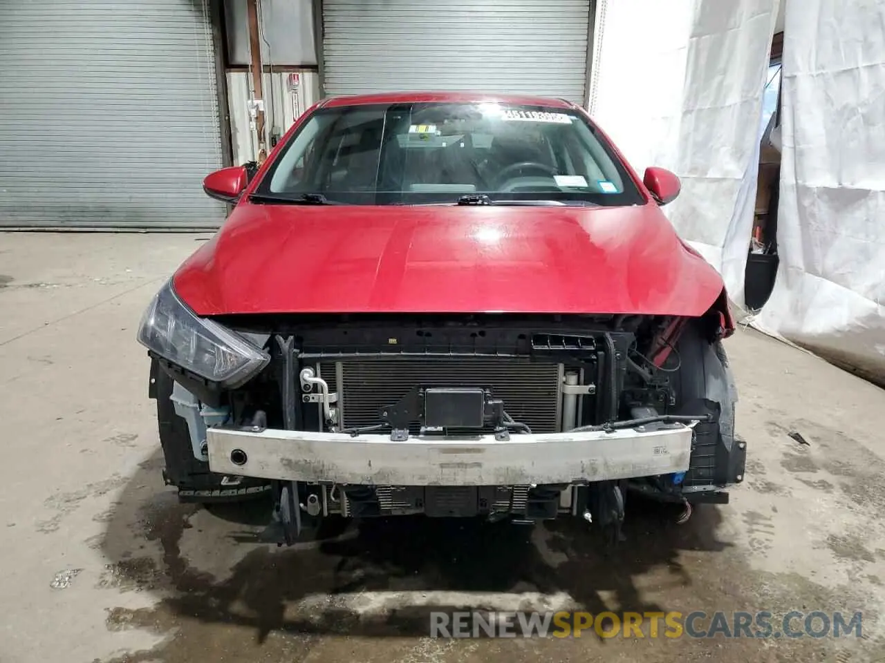 5 Photograph of a damaged car KMHC05LC6MU250403 HYUNDAI IONIQ 2021