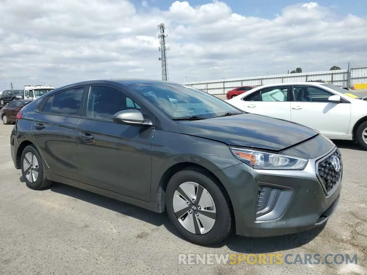 4 Фотография поврежденного автомобиля KMHC65LC4MU257445 HYUNDAI IONIQ 2021