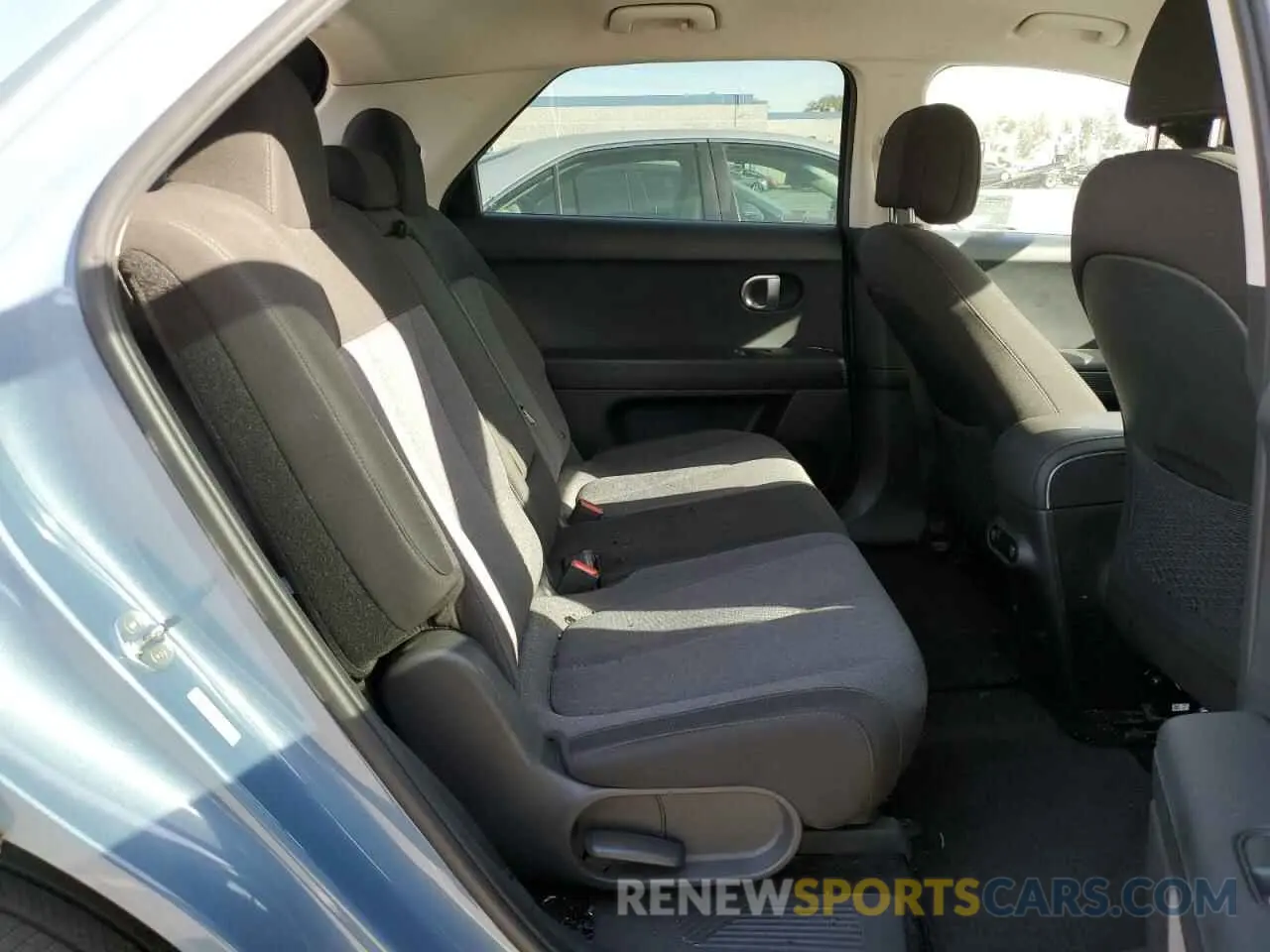11 Photograph of a damaged car KM8KM4AE6NU109900 HYUNDAI IONIQ 2022