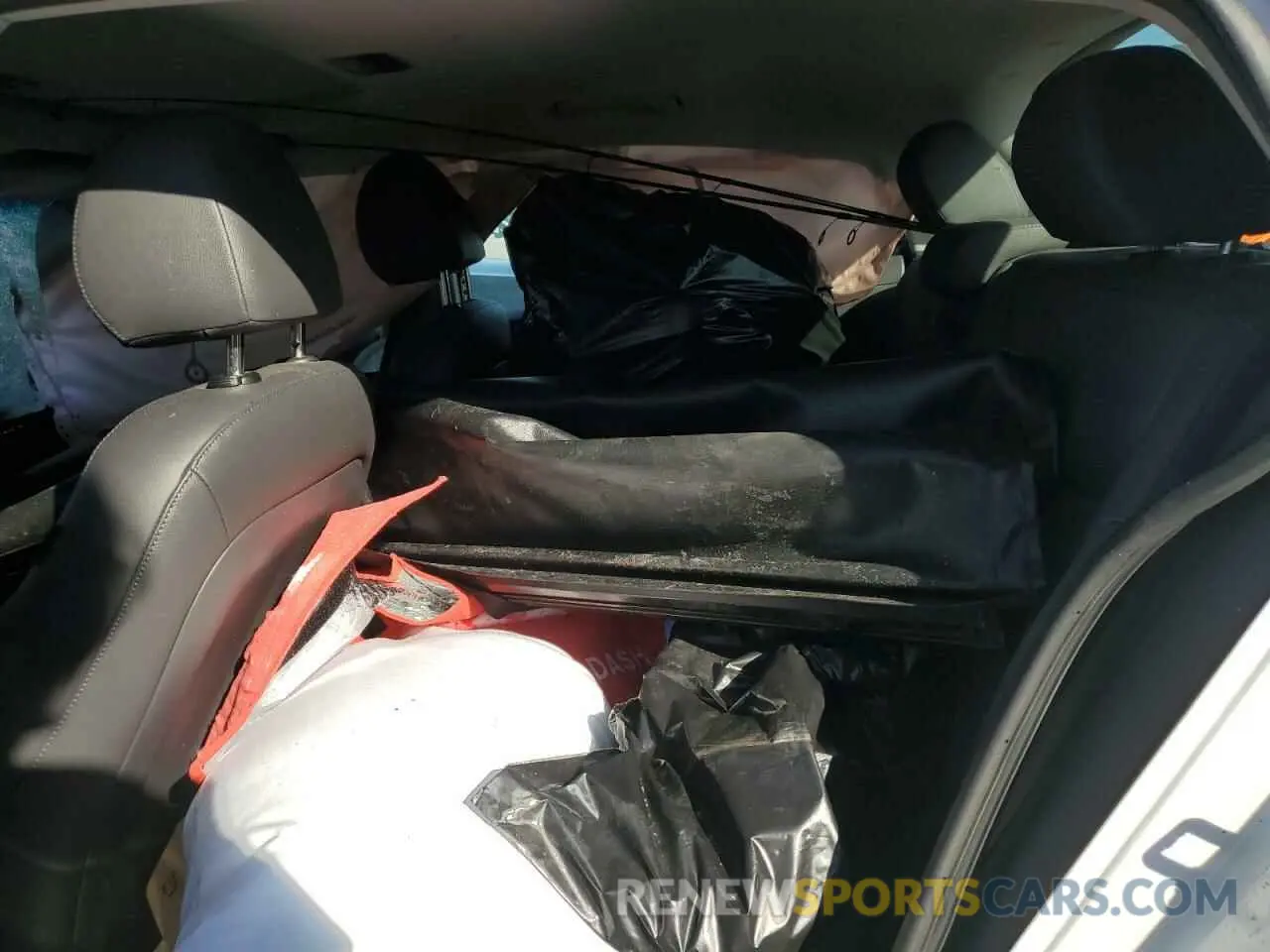 10 Photograph of a damaged car KMHC05LC9NU277077 HYUNDAI IONIQ 2022