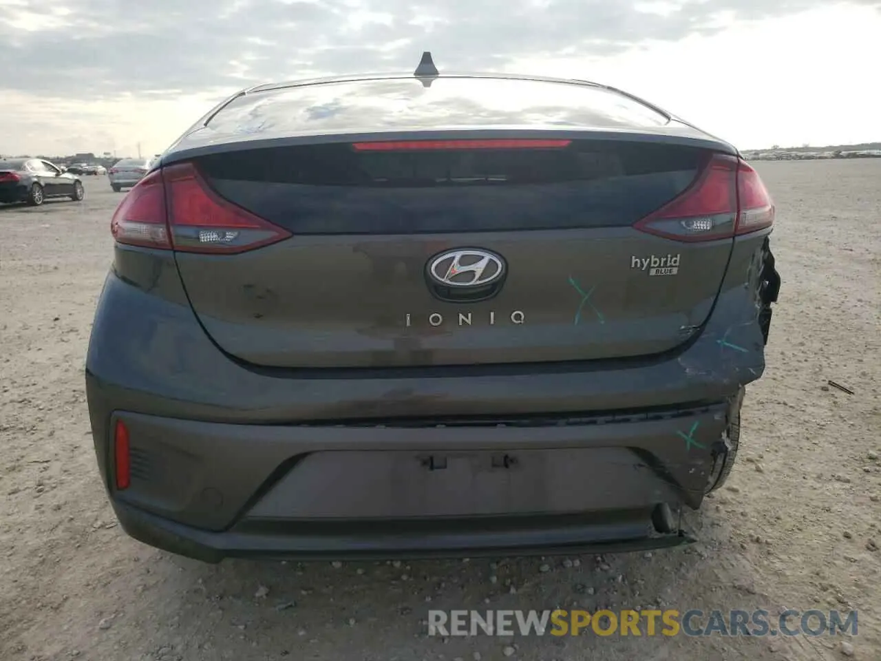 6 Photograph of a damaged car KMHC65LC5NU281318 HYUNDAI IONIQ 2022