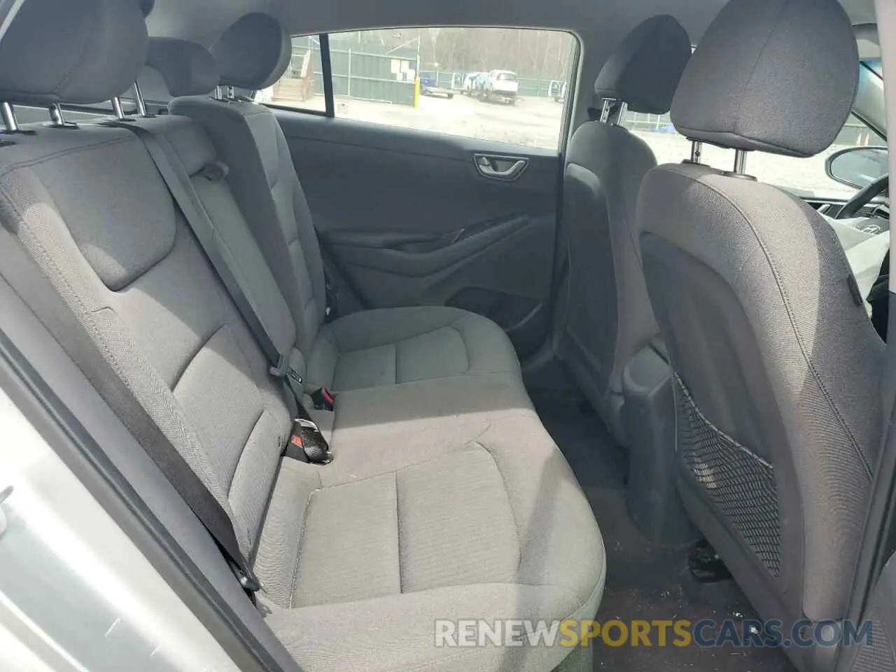 10 Photograph of a damaged car KMHC65LD6NU283670 HYUNDAI IONIQ 2022
