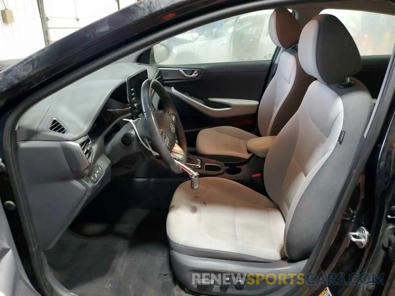 7 Photograph of a damaged car KMHC75LC3NU275238 HYUNDAI IONIQ 2022