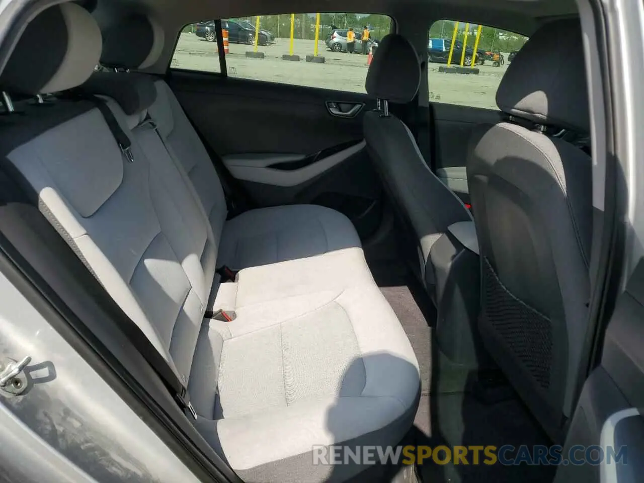10 Photograph of a damaged car KMHC85LCXNU281292 HYUNDAI IONIQ 2022