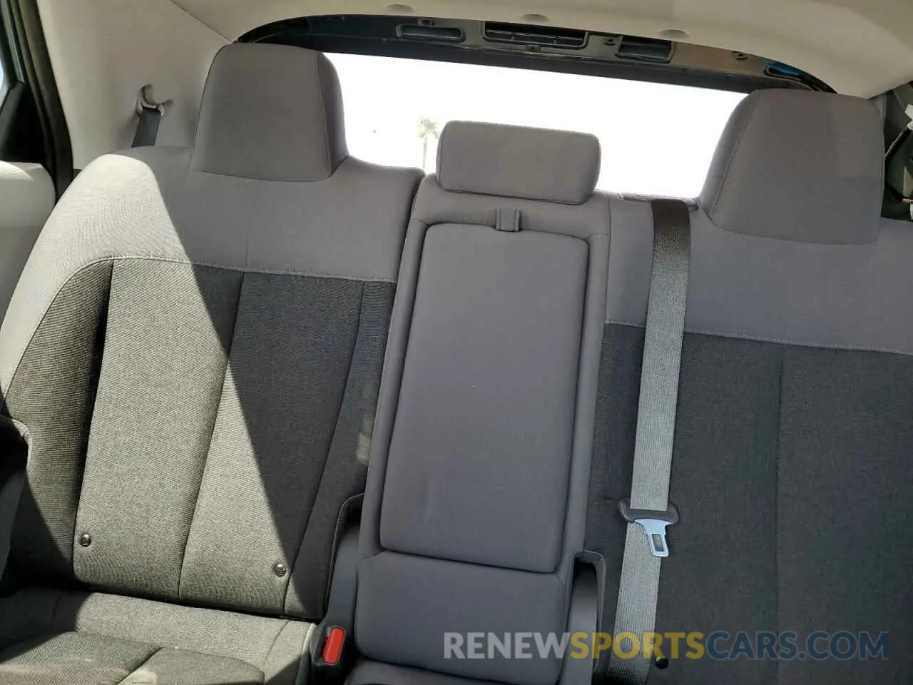 10 Фотография поврежденного автомобиля KM8KM4AE2PU135526 HYUNDAI IONIQ 2023