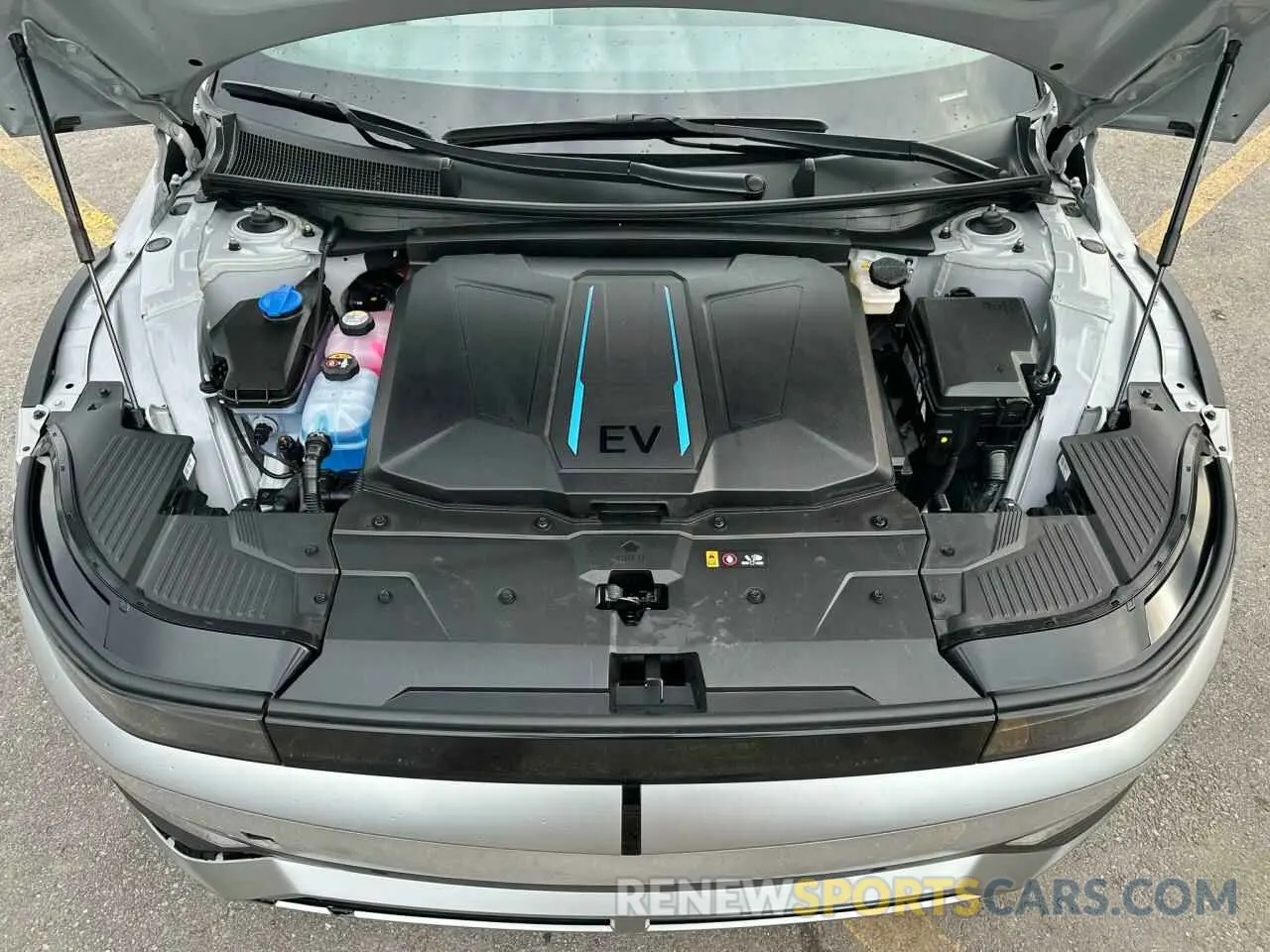 5 Photograph of a damaged car KM8KNDAF7PU216169 HYUNDAI IONIQ 2023