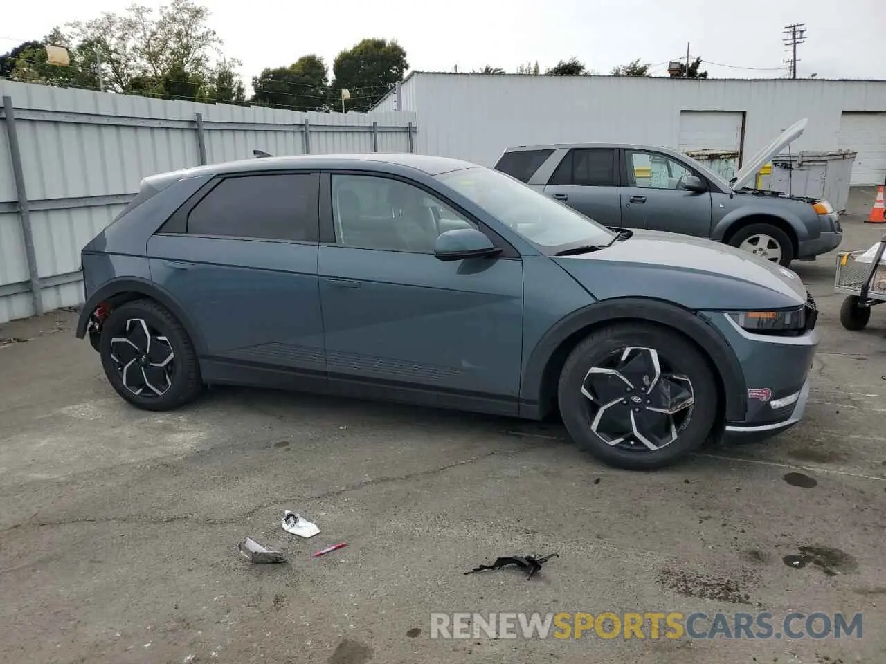 4 Photograph of a damaged car KM8KM4DB3RU251371 HYUNDAI IONIQ 2024