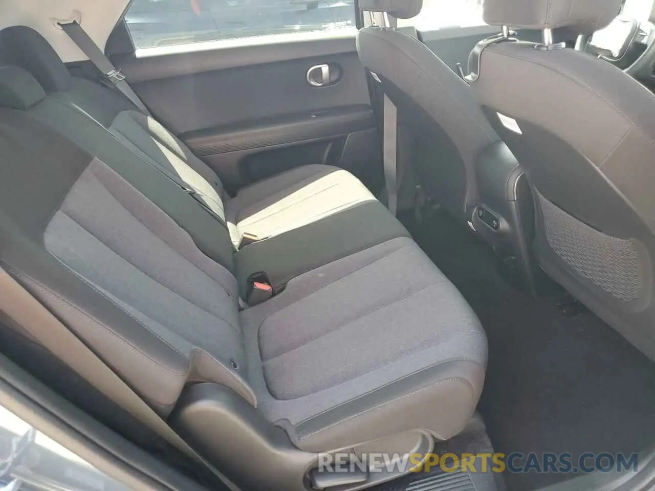 11 Photograph of a damaged car KM8KM4DE9RU308831 HYUNDAI IONIQ 2024