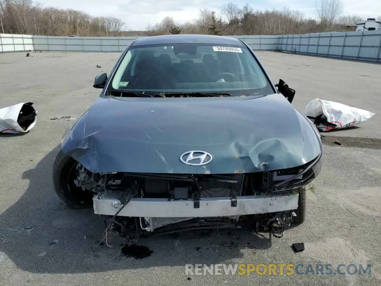 5 Photograph of a damaged car KM8KMDDF2RU334101 HYUNDAI IONIQ 2024