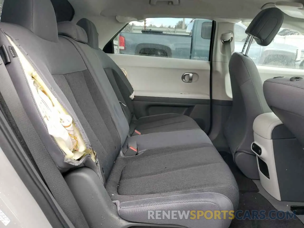 10 Photograph of a damaged car KM8KNDDF1RU286975 HYUNDAI IONIQ 2024