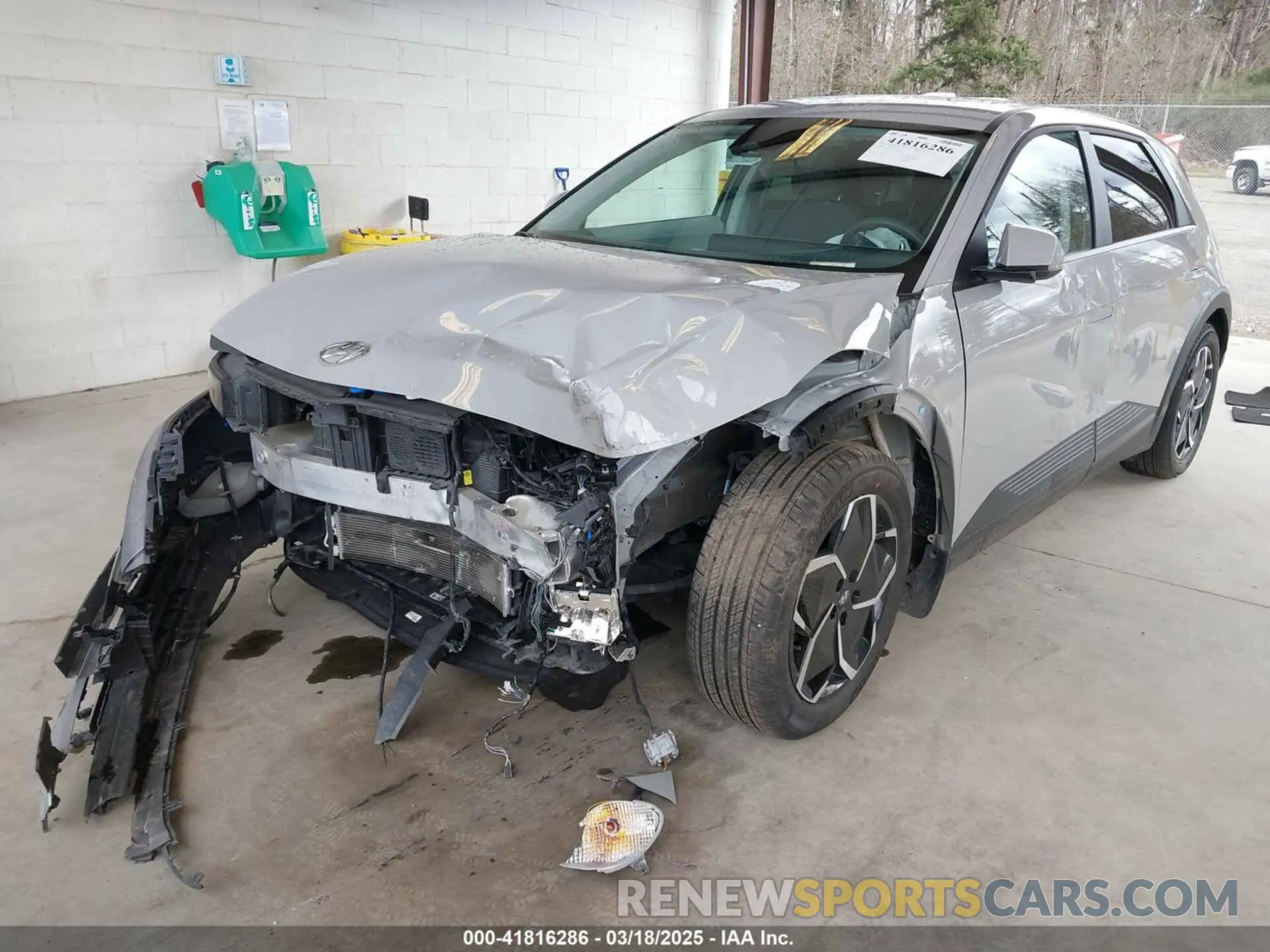 2 Photograph of a damaged car KM8KM4AE0NU067675 HYUNDAI IONIQ 5 2022