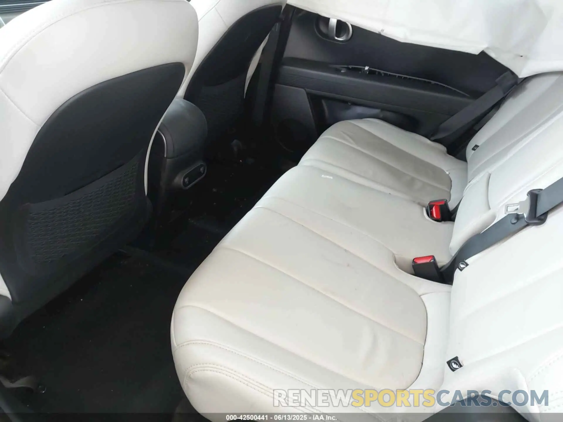 8 Photograph of a damaged car KM8KM4AE0NU119578 HYUNDAI IONIQ 5 2022