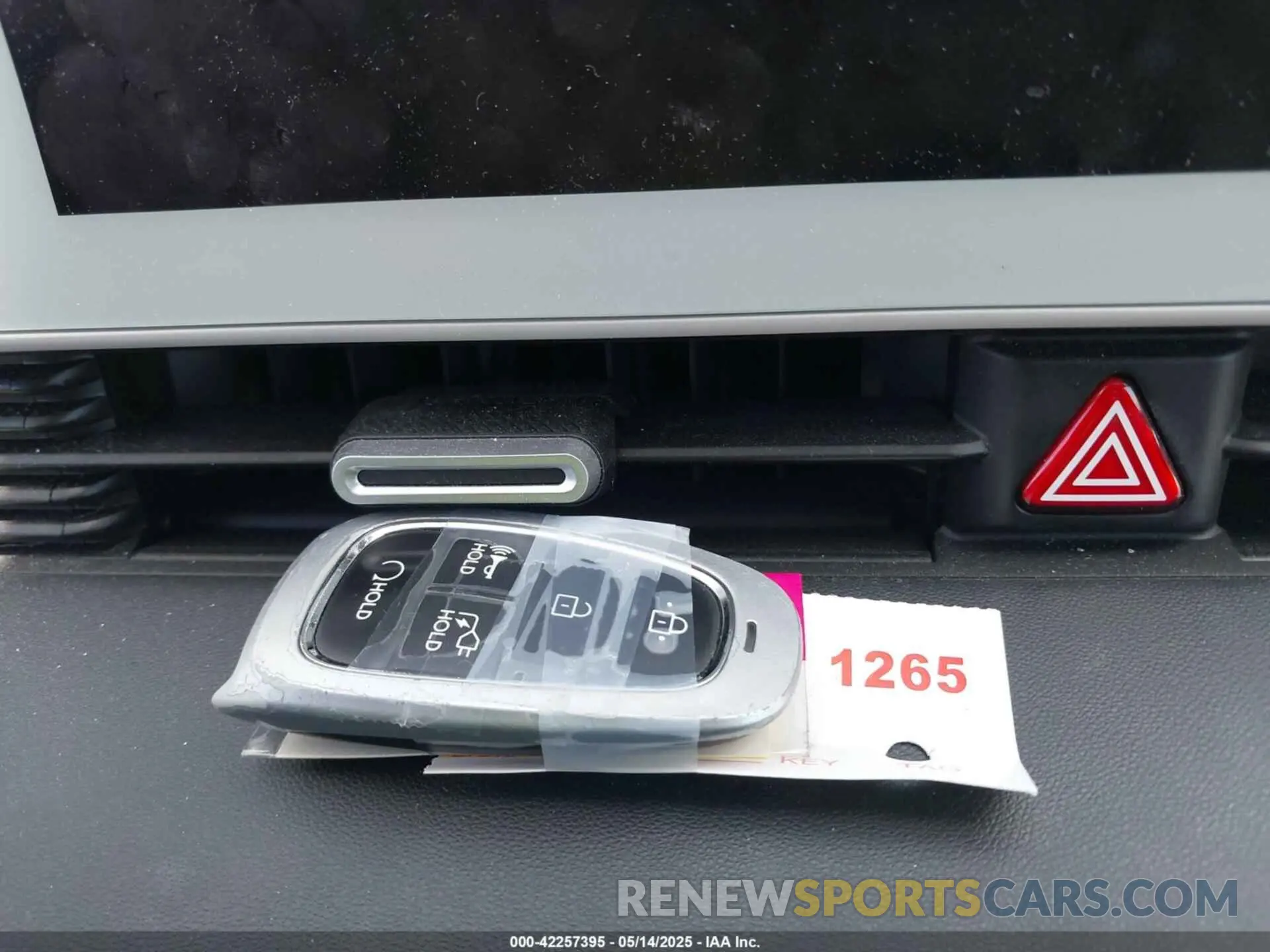 11 Photograph of a damaged car KM8KM4AE6NU055868 HYUNDAI IONIQ 5 2022