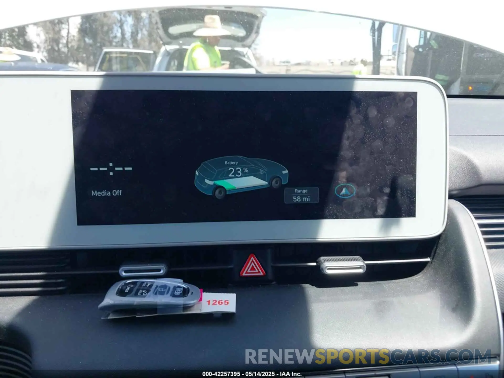 19 Photograph of a damaged car KM8KM4AE6NU055868 HYUNDAI IONIQ 5 2022