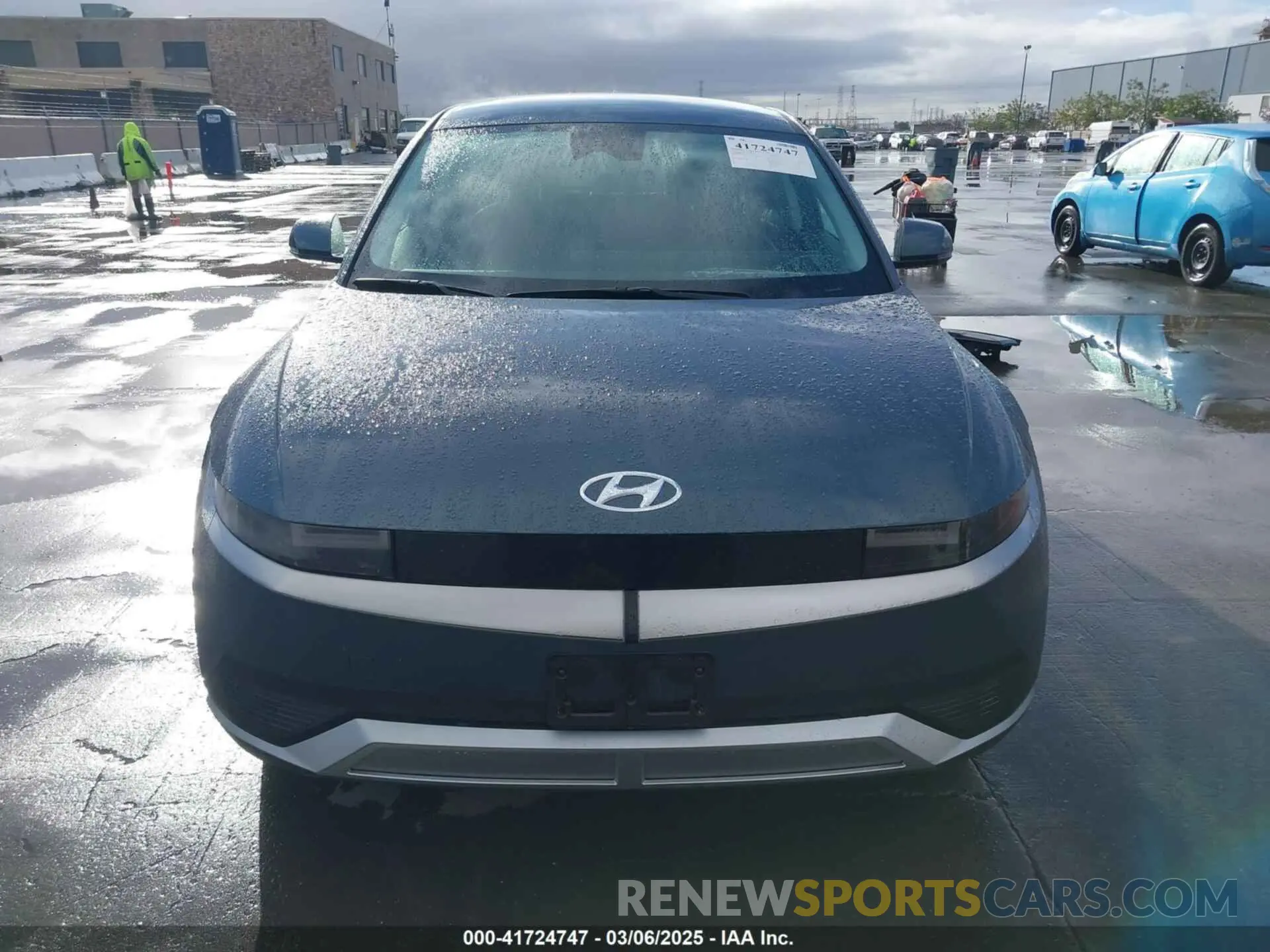 13 Photograph of a damaged car KM8KNDAF5NU108226 HYUNDAI IONIQ 5 2022