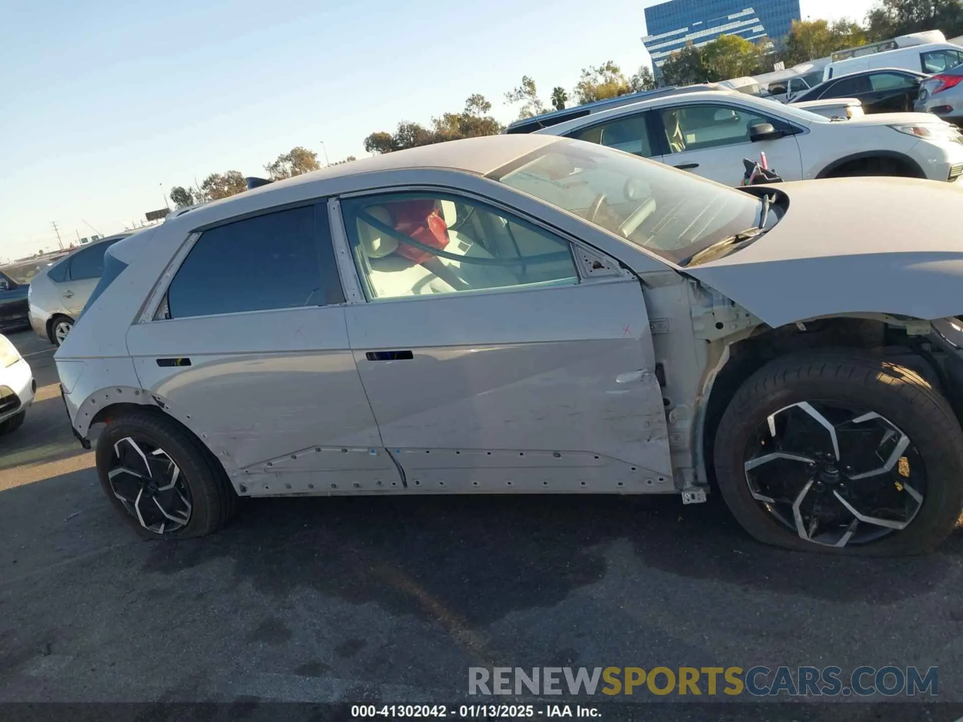 13 Photograph of a damaged car KM8KNDAF2PU180925 HYUNDAI IONIQ 5 2023