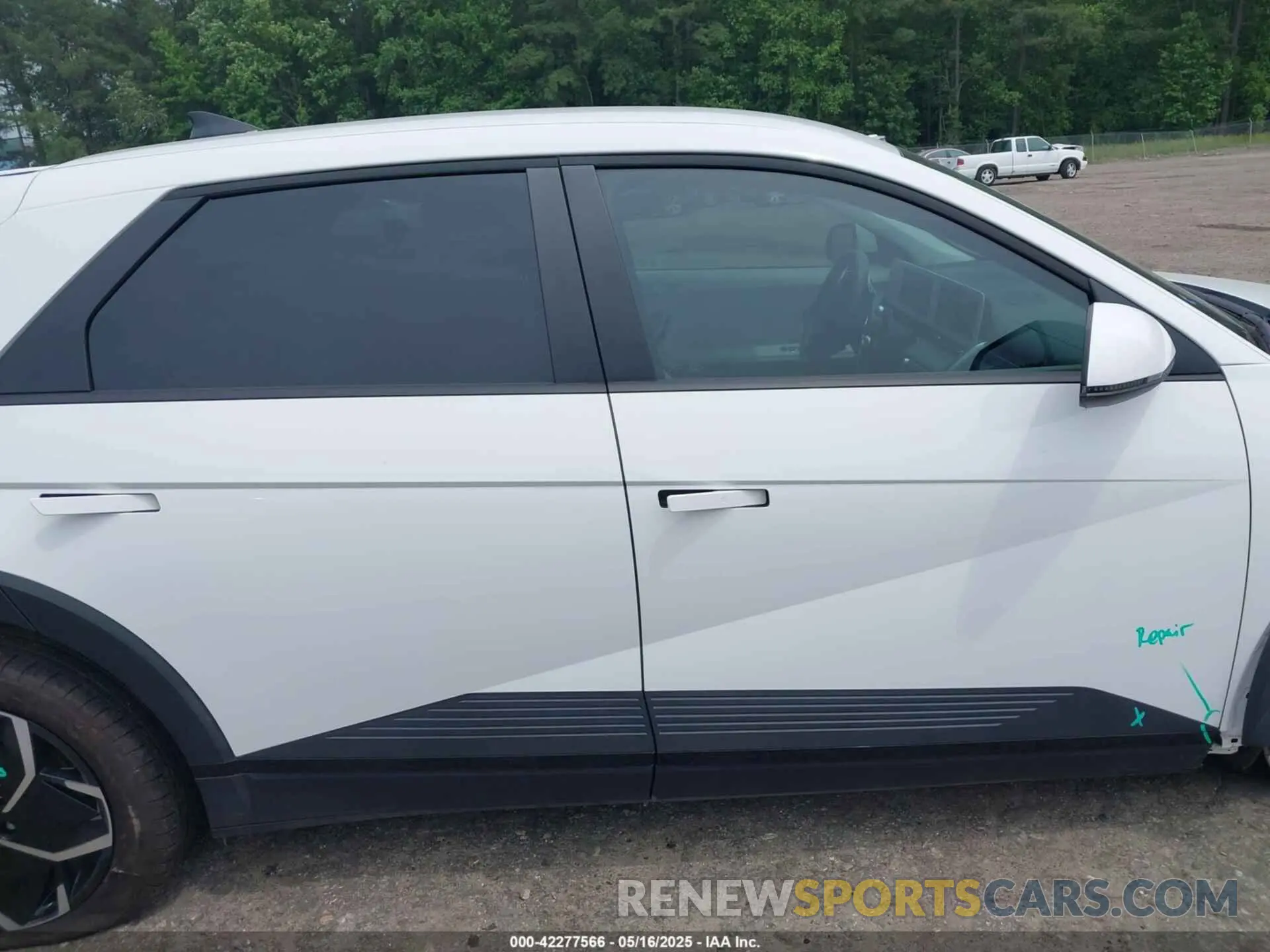 13 Photograph of a damaged car KM8KNDAF4PU204593 HYUNDAI IONIQ 5 2023