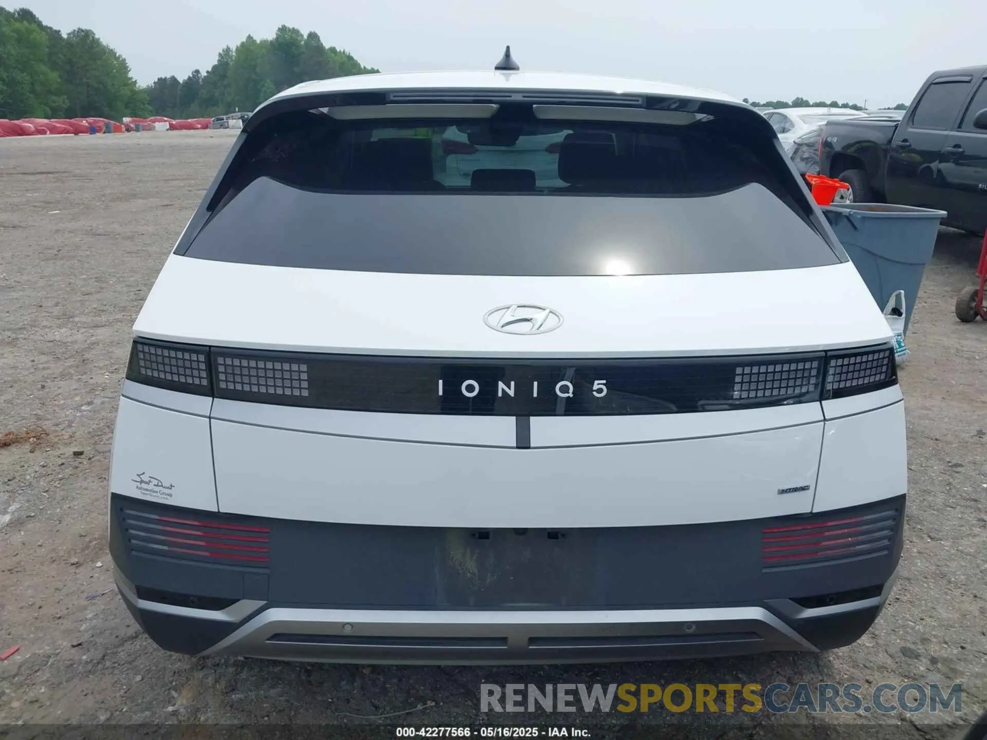 16 Photograph of a damaged car KM8KNDAF4PU204593 HYUNDAI IONIQ 5 2023