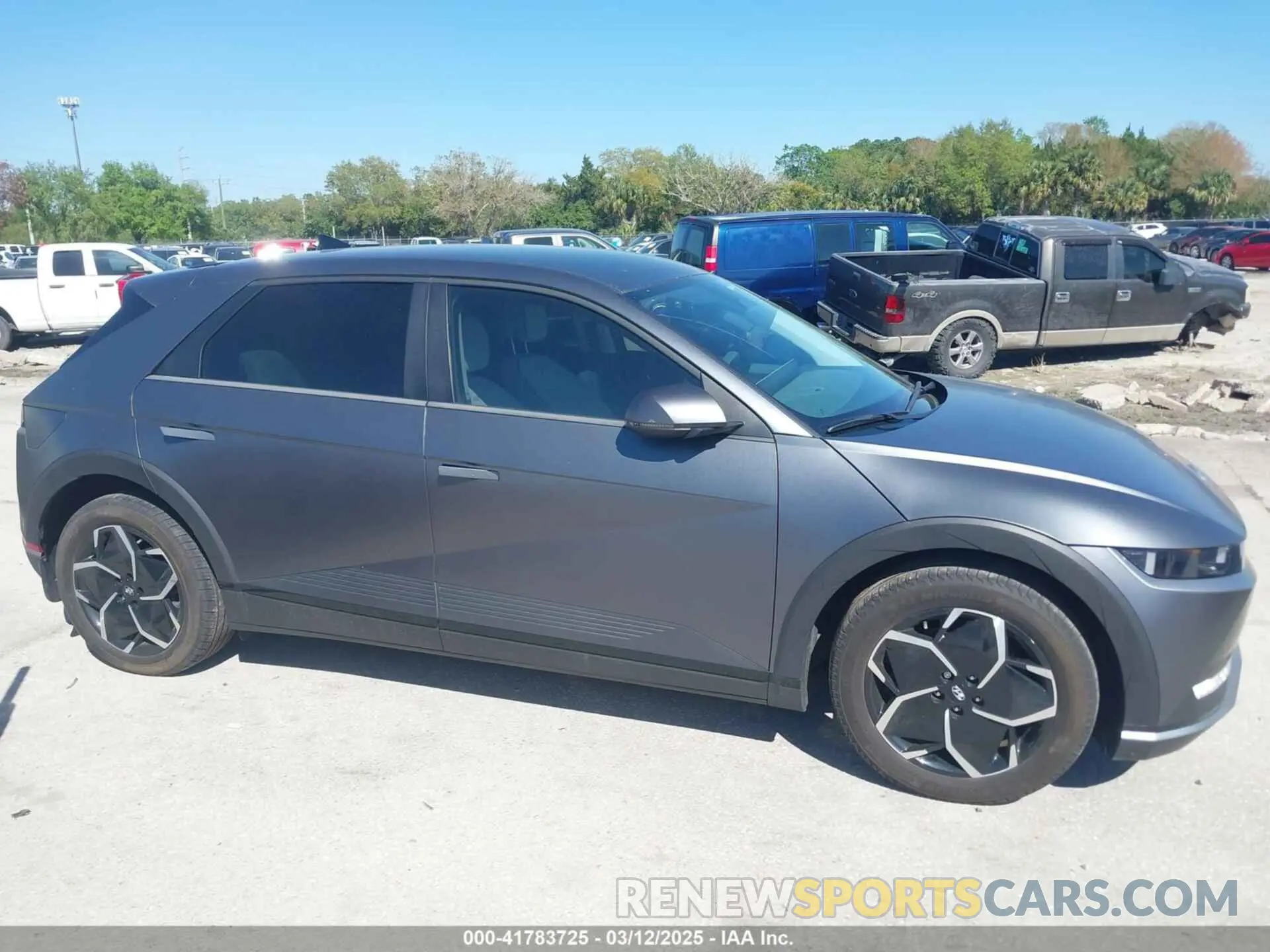 13 Photograph of a damaged car KM8KNDAF8PU187880 HYUNDAI IONIQ 5 2023