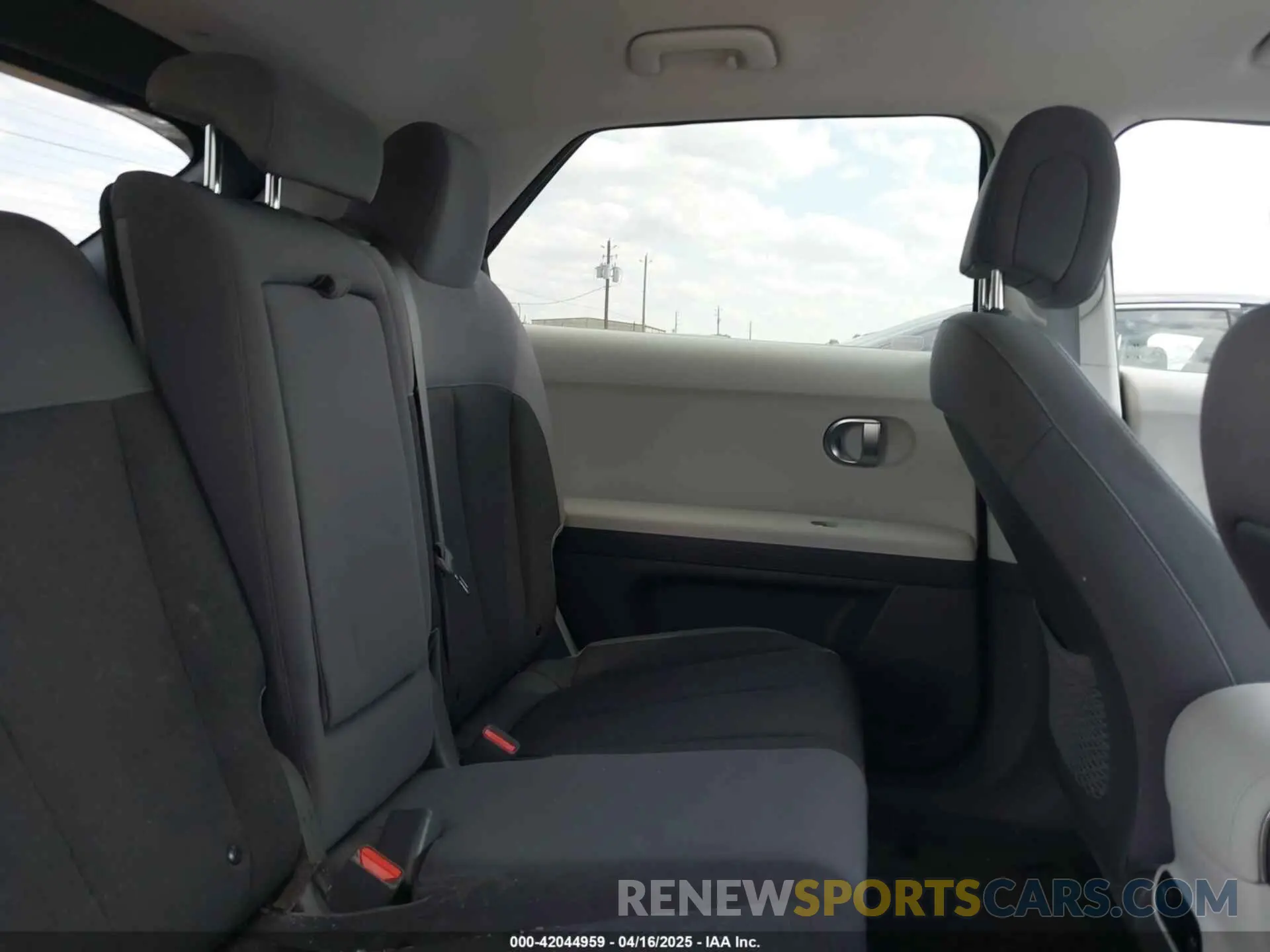 8 Фотография поврежденного автомобиля KM8KR4AE9PU225805 HYUNDAI IONIQ 5 2023